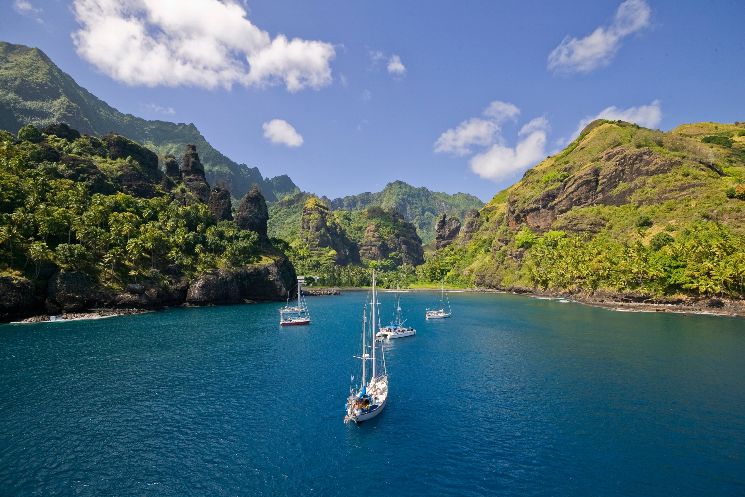 Fatu_Hiva_Island[1].webp